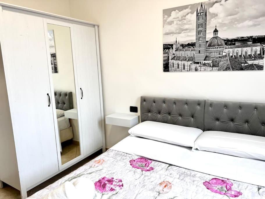 Appartamento Comfyspot Rosia Esterno foto