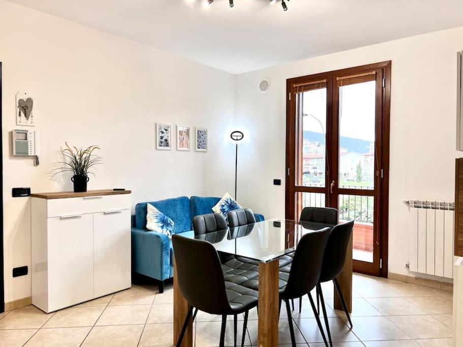 Appartamento Comfyspot Rosia Esterno foto