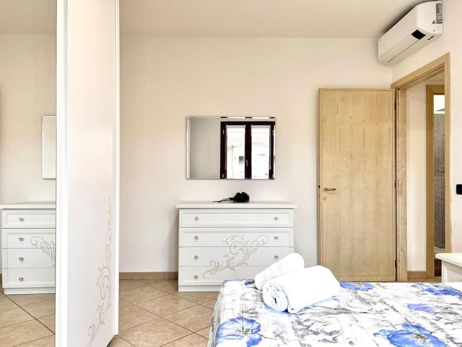 Appartamento Comfyspot Rosia Esterno foto