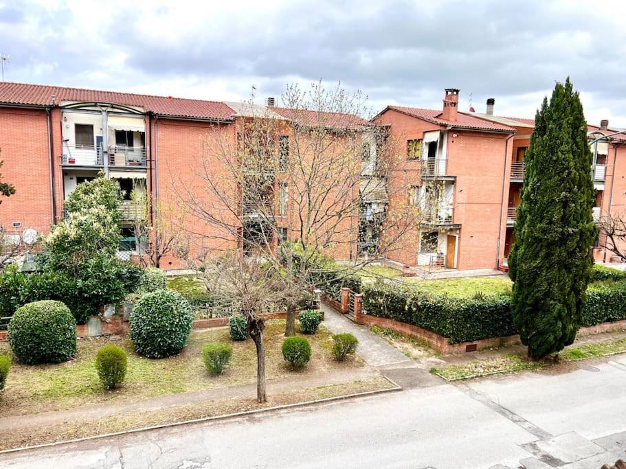 Appartamento Comfyspot Rosia Esterno foto