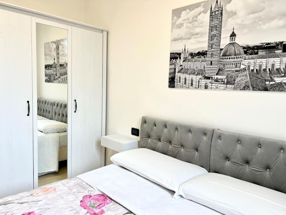 Appartamento Comfyspot Rosia Esterno foto
