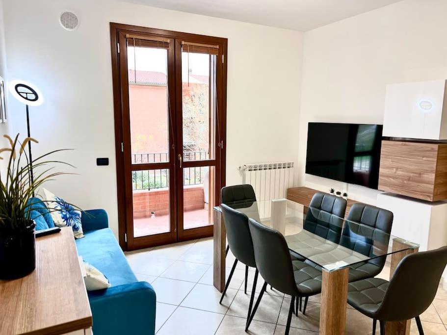 Appartamento Comfyspot Rosia Esterno foto