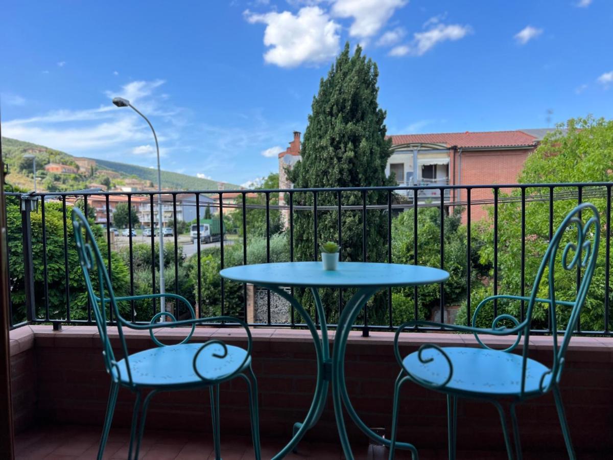 Appartamento Comfyspot Rosia Esterno foto